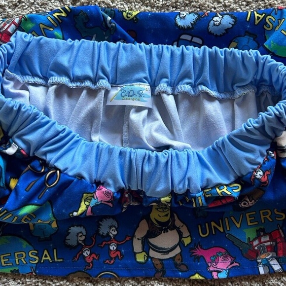 Enchanted Dress Shop Universal Minion Hello Kitty Harry Potter Skirt Sz Small - Picture 3 of 5